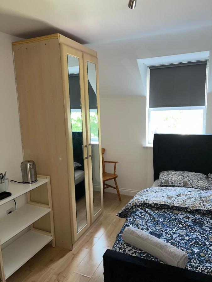 The Court Apartment Edgware Bagian luar foto