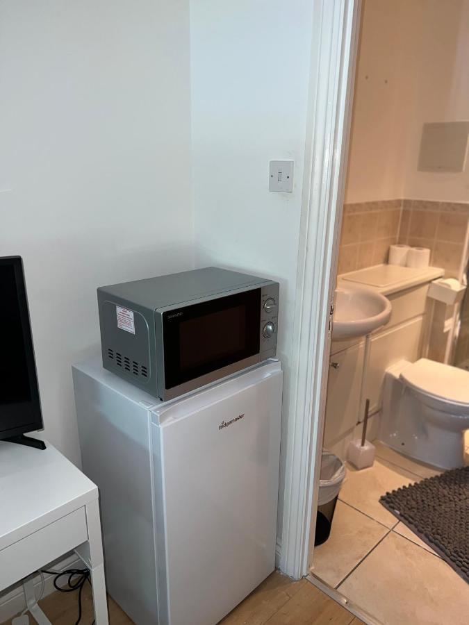 The Court Apartment Edgware Bagian luar foto